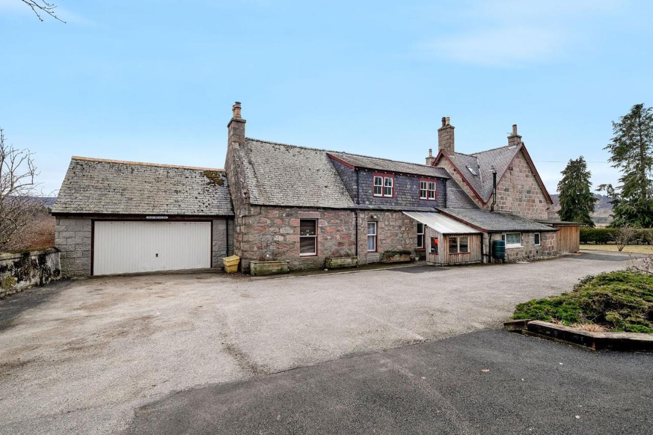Creag Meggan Bed & Breakfast Ballater Exterior photo