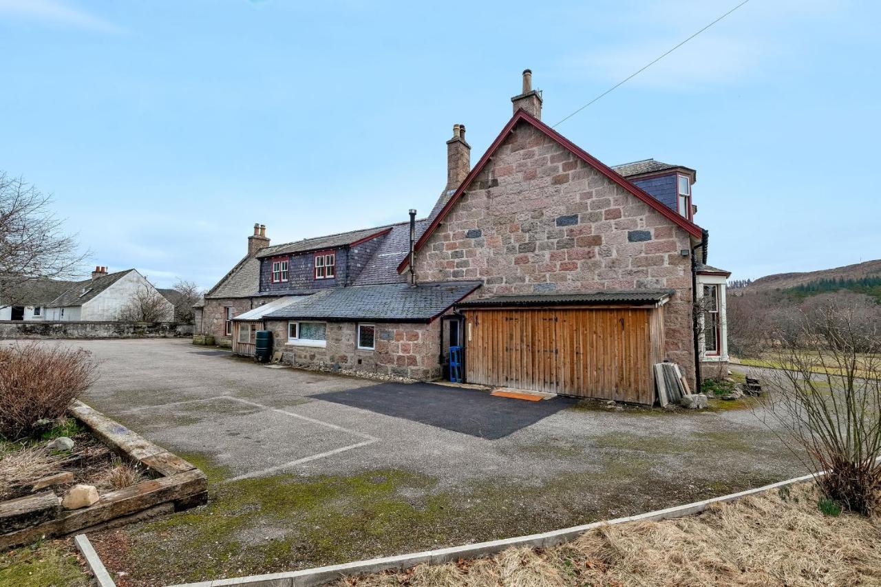 Creag Meggan Bed & Breakfast Ballater Exterior photo